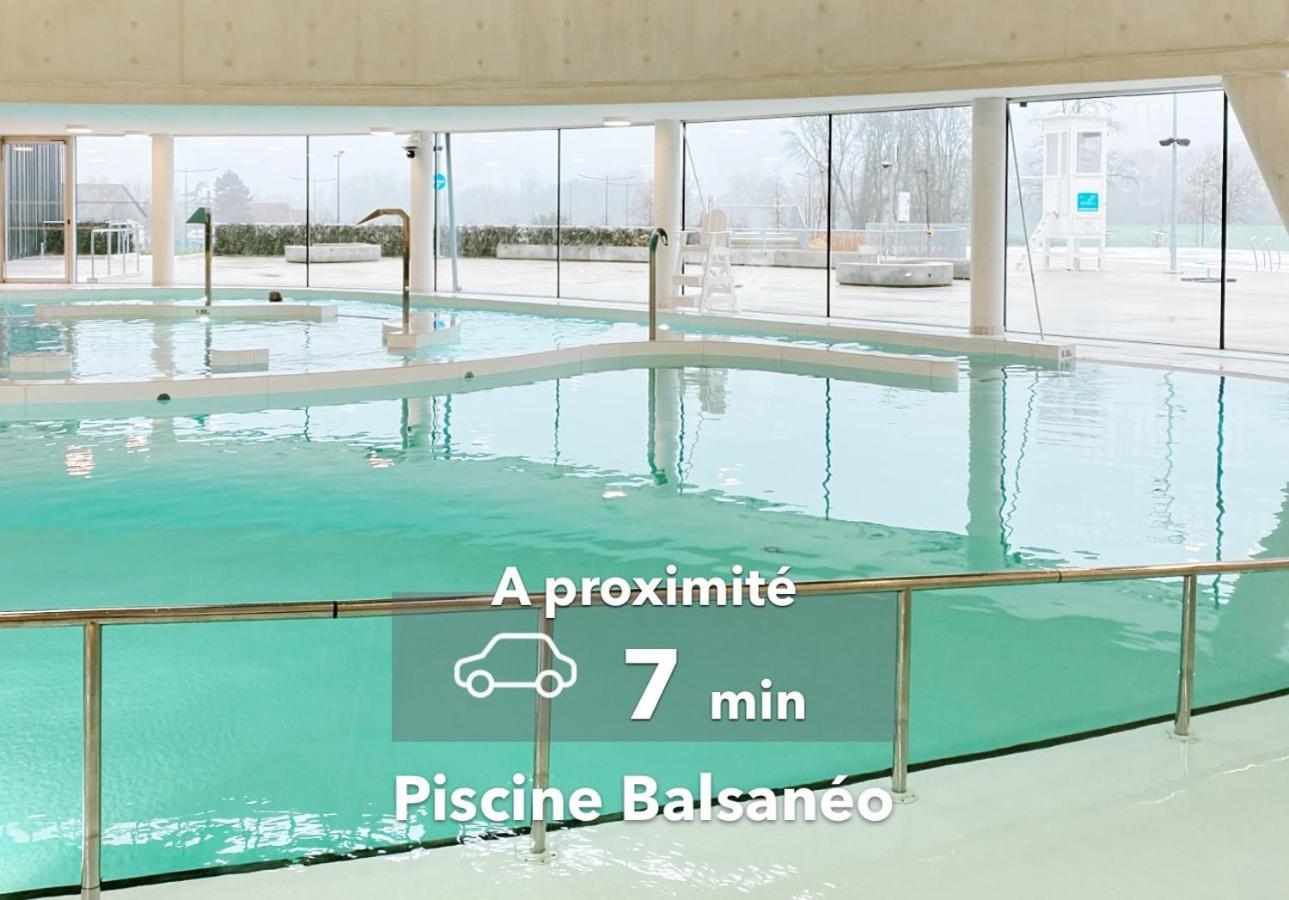 Le Haussmann ⸱ Stationnement Gratuit ⸱ Fibre Apartman Déols Kültér fotó