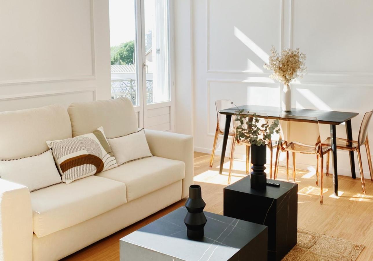 Le Haussmann ⸱ Stationnement Gratuit ⸱ Fibre Apartman Déols Kültér fotó